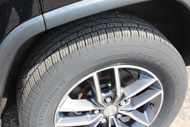 2017 Jeep Grand Cherokee Limited 4x4 4dr SUV - 22898480 - 17