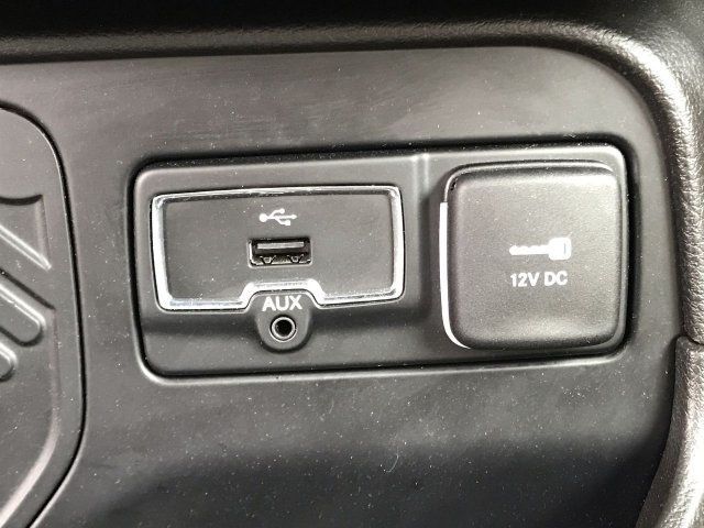 2017 Jeep Renegade  - 18614928 - 21