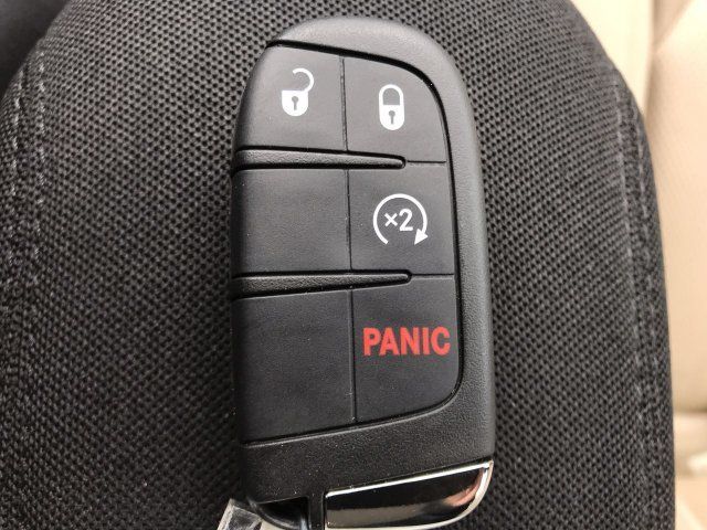 2017 Jeep Renegade  - 18614928 - 27