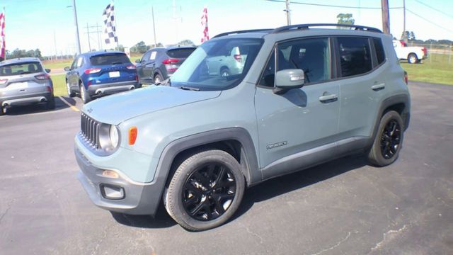 2017 Jeep Renegade Latitude FWD - 22932700 - 3