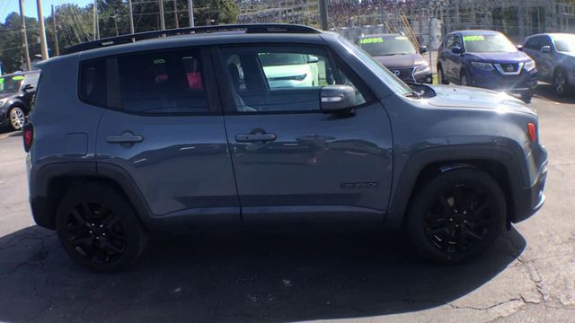 2017 Jeep Renegade Latitude FWD - 22932700 - 8