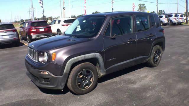 2017 Jeep Renegade Sport FWD - 22933828 - 3