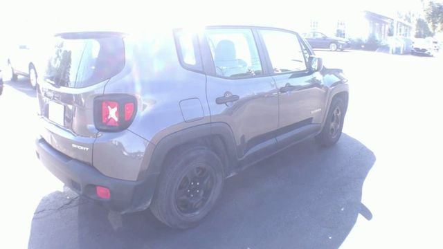 2017 Jeep Renegade Sport FWD - 22933828 - 7