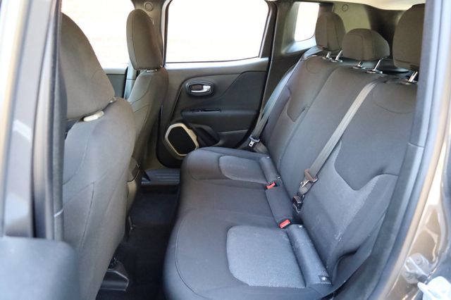 2017 Jeep Renegade Sport FWD - 22932869 - 17