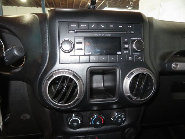 2017 Jeep Wrangler 4X4 HARDTOP WILLYS JEEP WRANGLER EXTRA CLEAN  LOW MILES  - 22938575 - 30