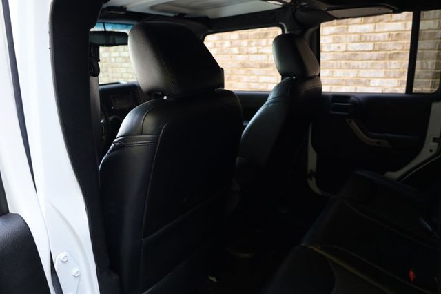 2017 Jeep Wrangler Unlimited 75th Anniversary 4x4 - 22928722 - 16