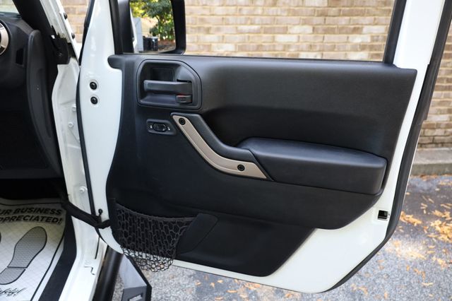 2017 Jeep Wrangler Unlimited 75th Anniversary 4x4 - 22928722 - 24