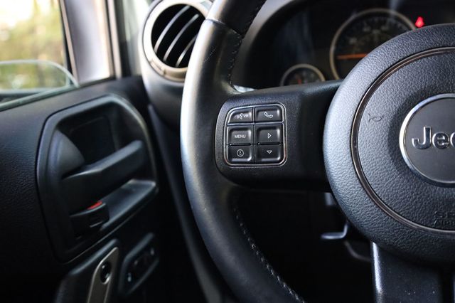 2017 Jeep Wrangler Unlimited 75th Anniversary 4x4 - 22928722 - 31