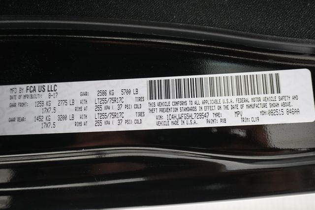 2017 Jeep Wrangler Unlimited Rubicon Recon 4x4 - 22915160 - 29