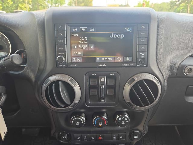 2017 Jeep Wrangler Unlimited Sport 4x4 - 22851968 - 13