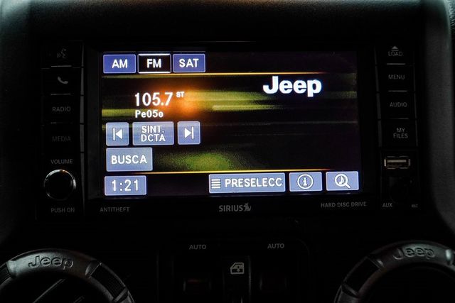 2017 Jeep Wrangler Unlimited Sport 4x4 - 22935393 - 20