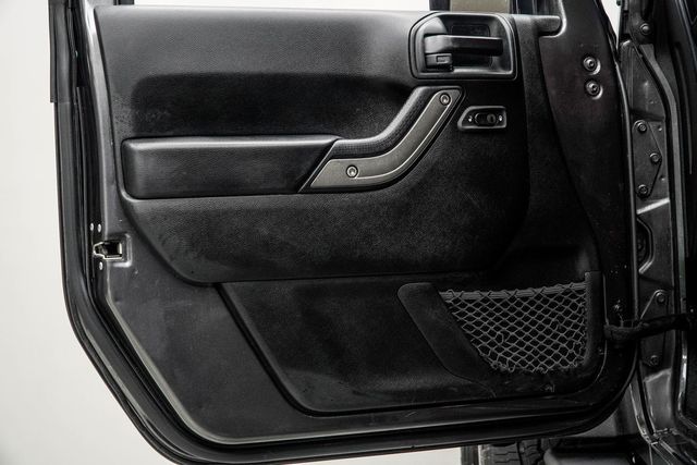 2017 Jeep Wrangler Unlimited Sport 4x4 - 22935393 - 26