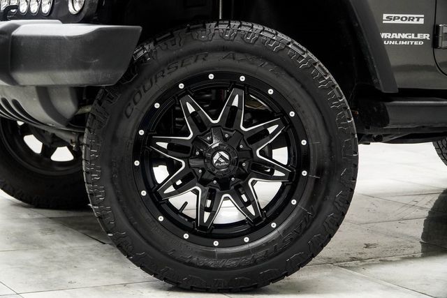 2017 Jeep Wrangler Unlimited Sport 4x4 - 22935393 - 2