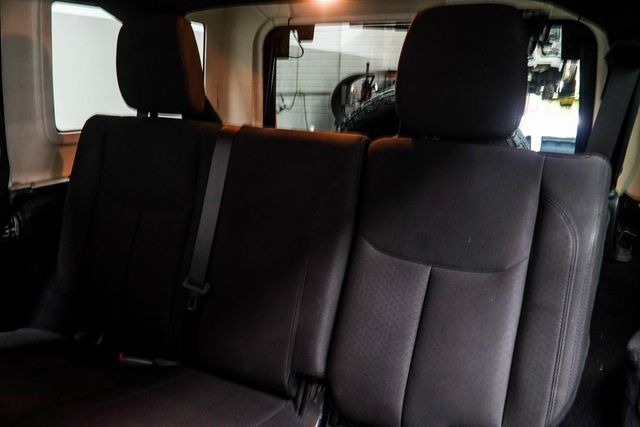 2017 Jeep Wrangler Unlimited Sport 4x4 - 22935393 - 29