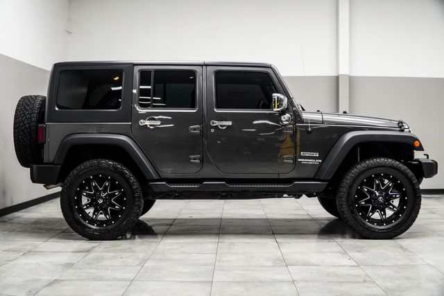 2017 Jeep Wrangler Unlimited Sport 4x4 - 22935393 - 5