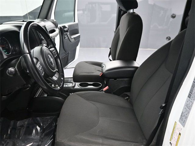 2017 Jeep Wrangler Unlimited Sport 4x4 - 22847354 - 5