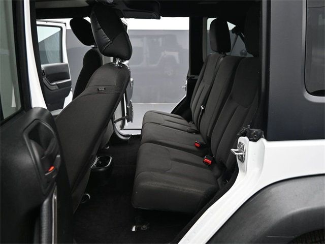 2017 Jeep Wrangler Unlimited Sport 4x4 - 22847354 - 7