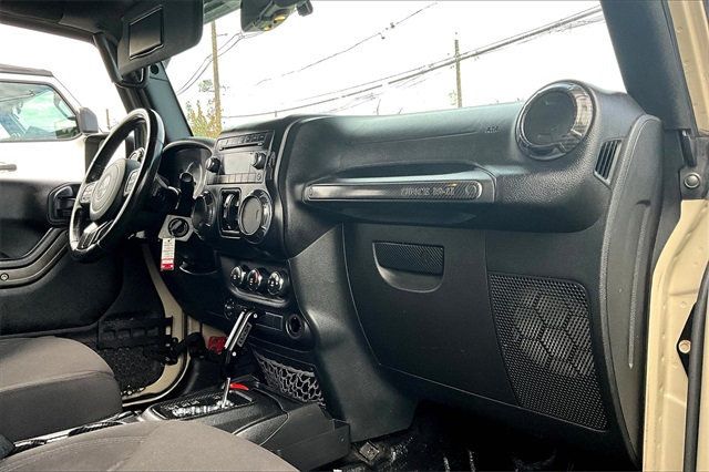 2017 Jeep Wrangler Unlimited Willys Wheeler 4x4 - 22921744 - 9