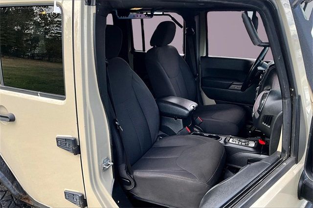 2017 Jeep Wrangler Unlimited Willys Wheeler 4x4 - 22921744 - 10