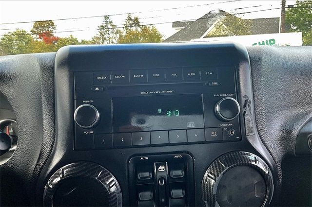 2017 Jeep Wrangler Unlimited Willys Wheeler 4x4 - 22921744 - 23