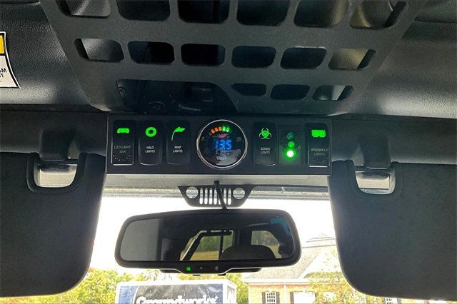 2017 Jeep Wrangler Unlimited Willys Wheeler 4x4 - 22921744 - 24