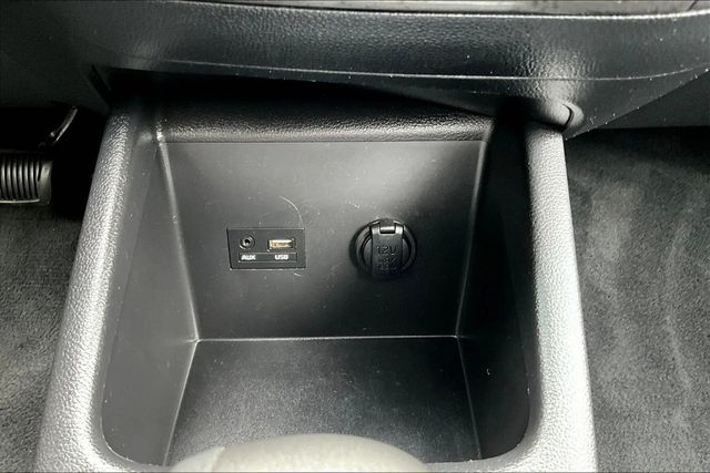 2017 Kia Forte LX Automatic - 22887502 - 24