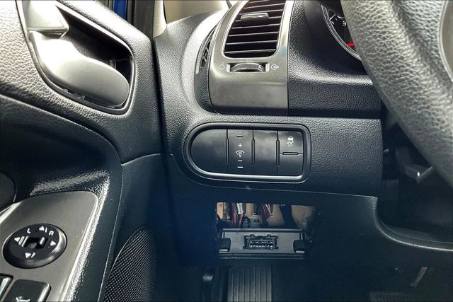 2017 Kia Forte LX Automatic - 22887502 - 26