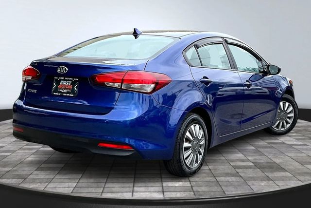 2017 Kia Forte LX Automatic - 22887502 - 4