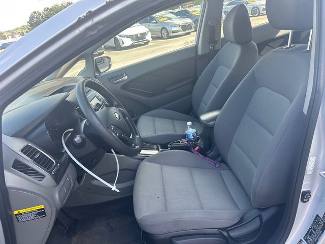 2017 Kia Forte LX Manual - 22886865 - 7