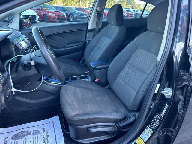 2017 Kia Forte S Automatic - 22932452 - 7