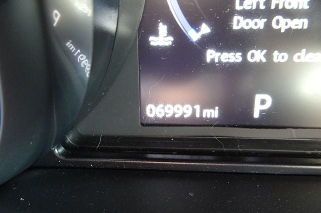 2017 Land Rover Discovery Sport SE 4WD - 22938580 - 19