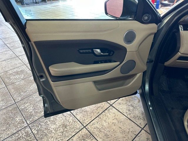 2017 Land Rover Range Rover Evoque 5 Door SE - 22933179 - 12