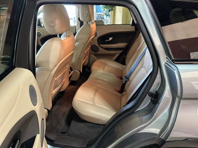 2017 Land Rover Range Rover Evoque 5 Door SE - 22933179 - 32