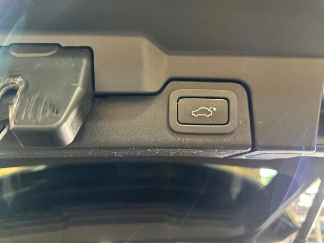 2017 Land Rover Range Rover Evoque 5 Door SE - 22933179 - 37