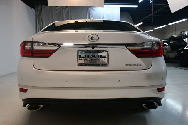 2017 Lexus ES ES 350 Sedan - 22937557 - 16