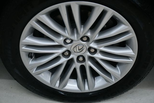 2017 Lexus ES ES 350 Sedan - 22937557 - 19