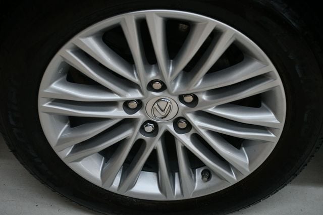 2017 Lexus ES ES 350 Sedan - 22937557 - 20