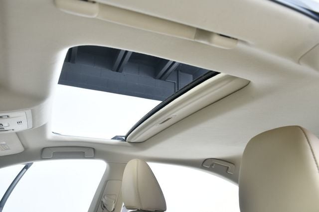 2017 Lexus ES ES 350 Sedan - 22937557 - 5