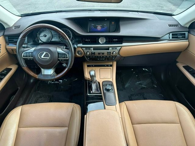 2017 Lexus ES ES 350 Sedan - 22356772 - 1