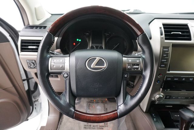 2017 Lexus GX GX 460 4WD - 22922287 - 17