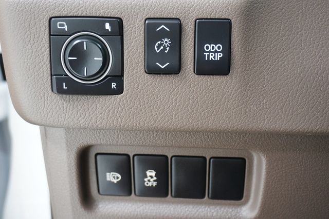 2017 Lexus GX GX 460 4WD - 22922287 - 27