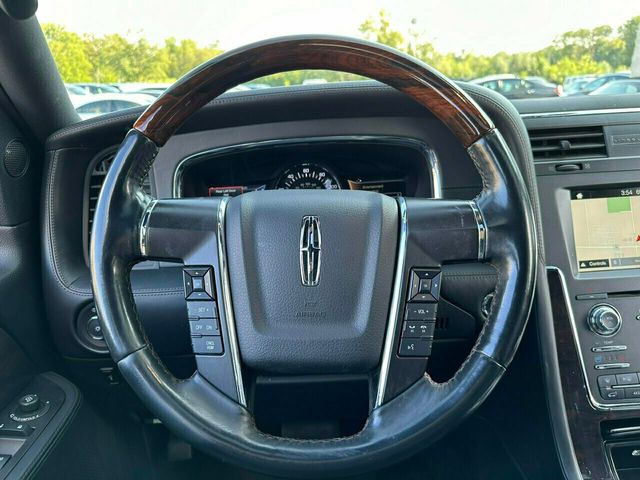2017 Lincoln Navigator 4x4 Reserve - 22107007 - 26