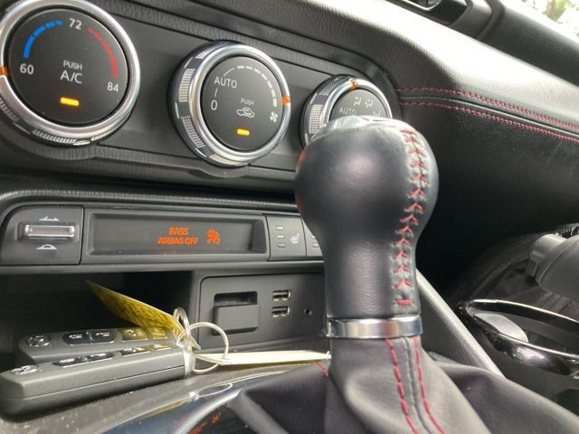 2017 Mazda MX-5 Miata RF Grand Touring Automatic - 22907913 - 26