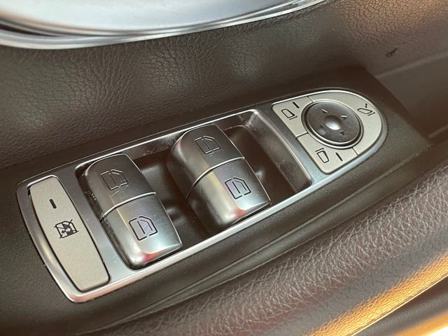 2017 Mercedes-Benz E-Class E 300 Sport 4MATIC Sedan - 22938197 - 16