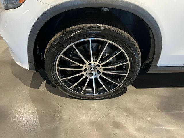 2017 Mercedes-Benz GLC AWD/PremiumPkg/SportPkg/NightPkg/PanoRoof/HtdSeats/20"AMG Wheels - 22910842 - 9