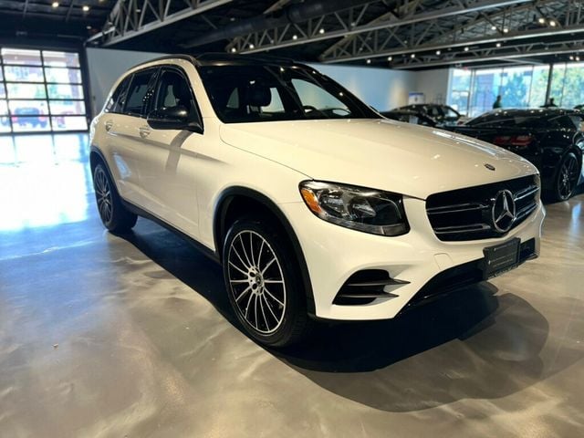 2017 Mercedes-Benz GLC AWD/PremiumPkg/SportPkg/NightPkg/PanoRoof/HtdSeats/20"AMG Wheels - 22910842 - 6