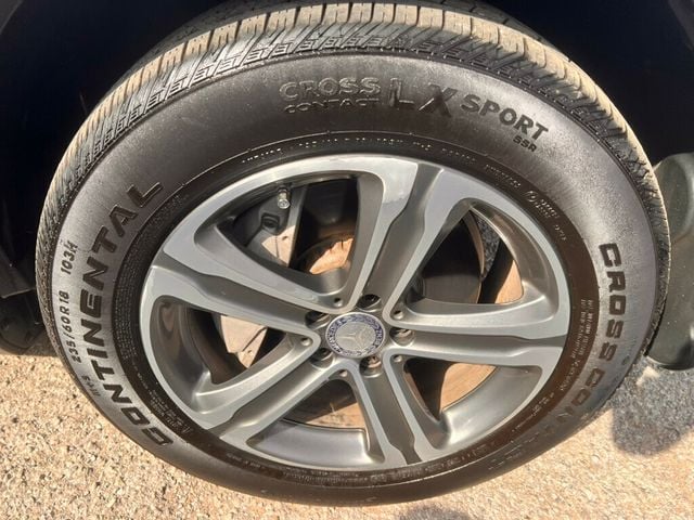 2017 Mercedes-Benz GLC GLC 300 SUV - 22798526 - 18