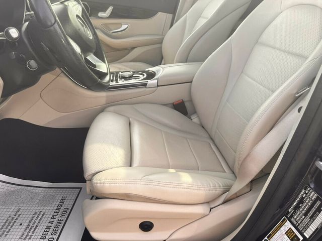 2017 Mercedes-Benz GLC GLC 300 SUV - 22798526 - 1