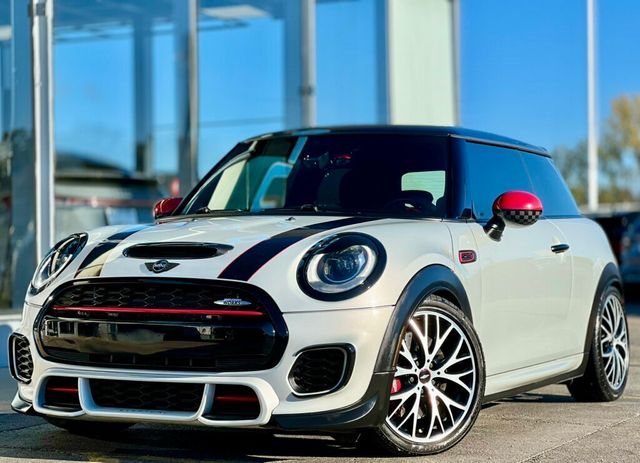 2017 MINI John Cooper Works Hardtop 2 Door - 22926911 - 31