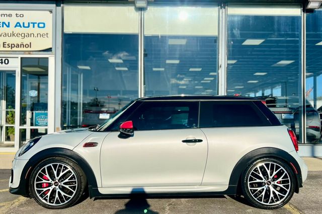 2017 MINI John Cooper Works Hardtop 2 Door - 22926911 - 32